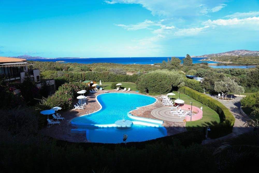 קניגיונה Sporting Hotel Tanca Manna מראה חיצוני תמונה